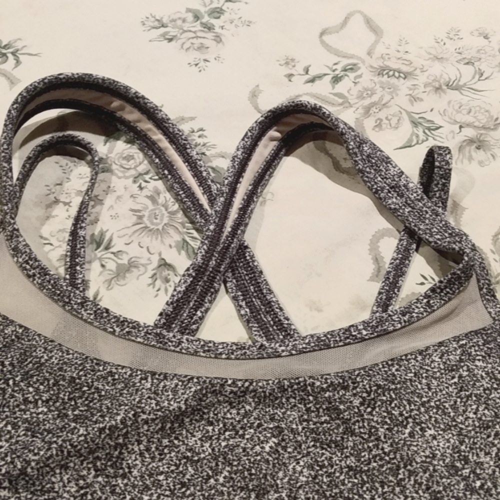 Lululemon Get Down Bra - image 6